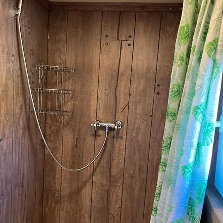 Romantic Jacuzzi Hideaway Near Heviz شقة Rezi