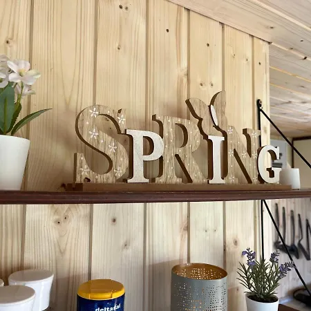 Romantic Jacuzzi Hideaway Near Heviz شقة *