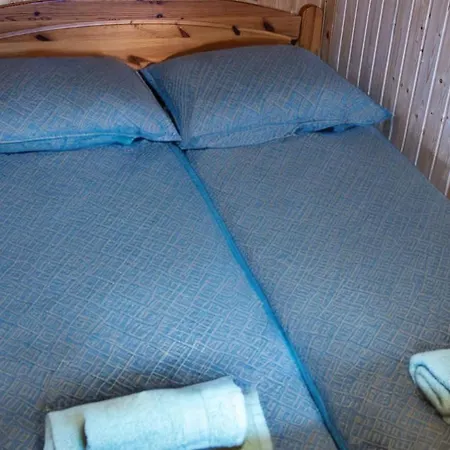 Romantic Jacuzzi Hideaway Near Heviz Rezi