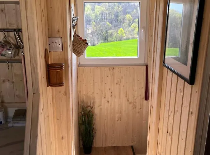 Romantic Jacuzzi Hideaway Near Heviz Апартаменты *