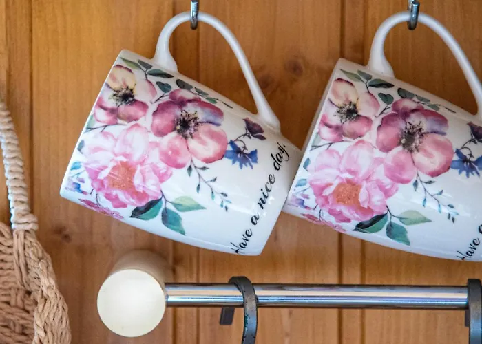 Апартаменты Romantic Jacuzzi Hideaway Near Heviz Rezi